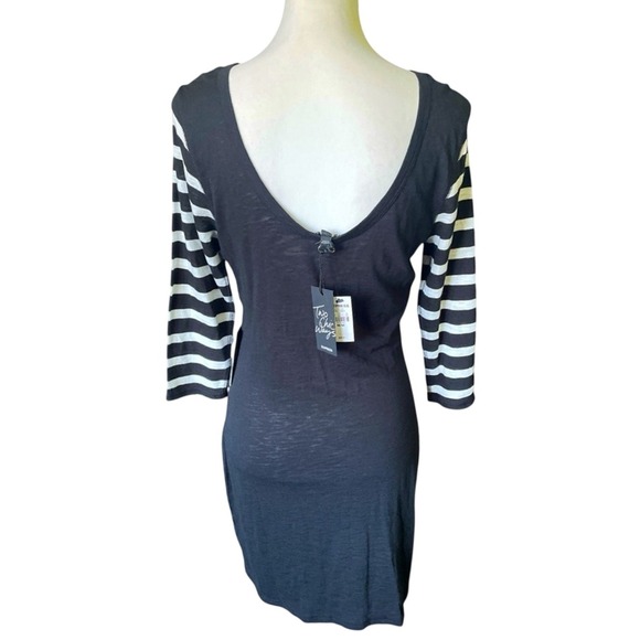 Express Two Chic Ways Reversible Neckline Black & White Striped Dress,Medium NEW - Picture 3 of 9